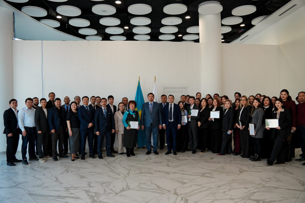 Республика күніне орай марапаттар: IGTIC елдің жасыл трансформациясына қосқан үлесі үшін марапатталды Республика күніне орай марапаттар: IGTIC елдің жасыл трансформациясына қосқан үлесі үшін марапатталды