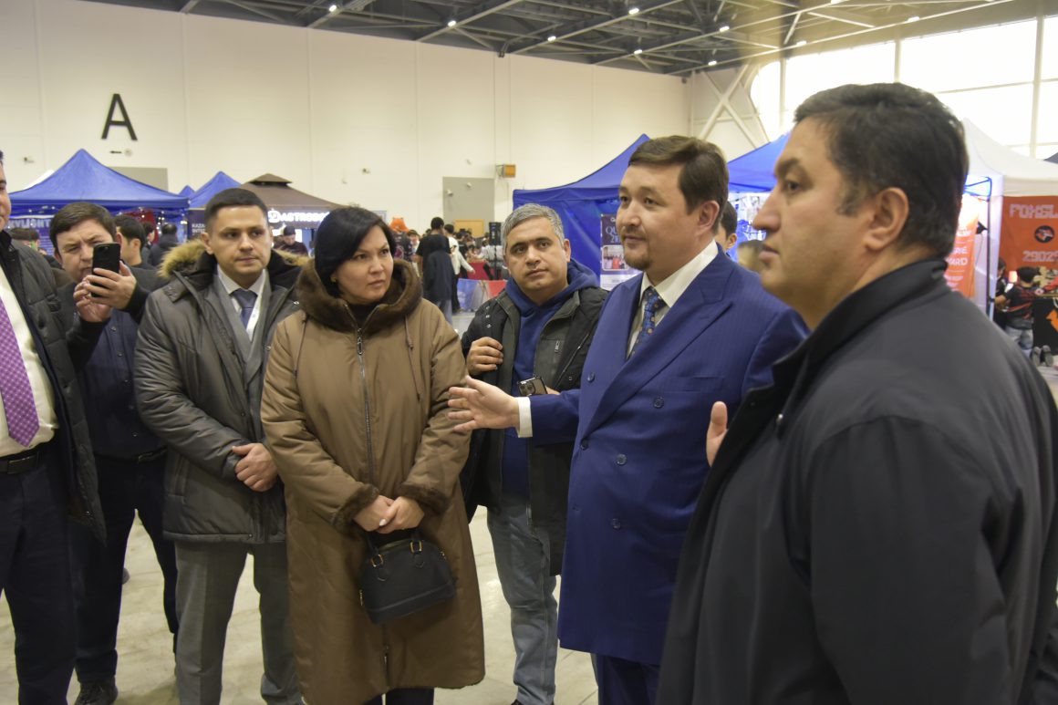 Представителей стран Центральной Азии ознакомили с ходом подготовки к РЭС 2026 и выставке RES 2026 EXPO Представителей стран Центральной Азии ознакомили с ходом подготовки к РЭС 2026 и выставке RES 2026 EXPO